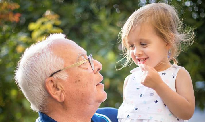 Jung und alt gemeinsam